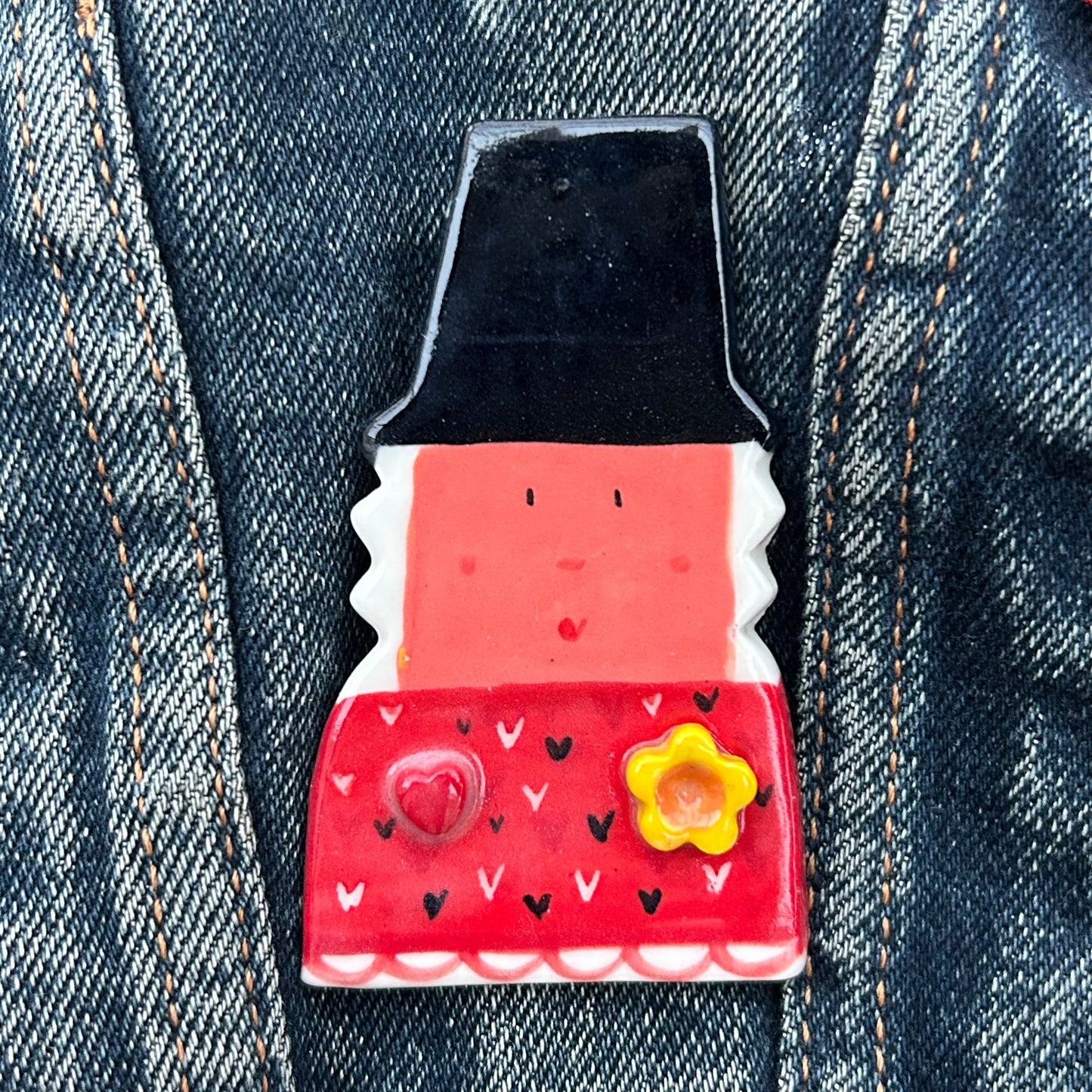 Welsh lady Brooch/pin/button/badge.Ceramic/porcelain.Welsh gift.Handmade in Wales,Uk