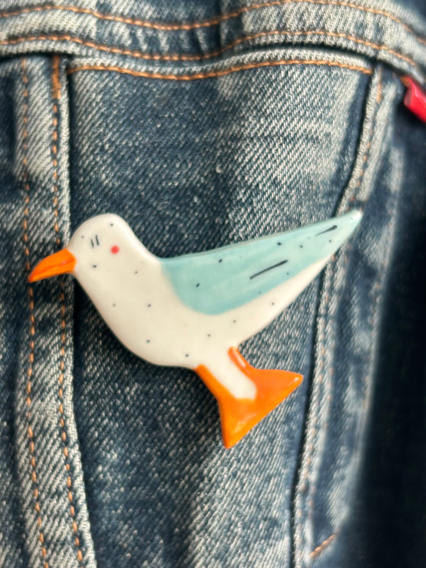 Seagull Ceramic Brooch/pin/button/badge.Ceramic/Porcelain.Animal jewellery.Handmade in Wales ,Uk