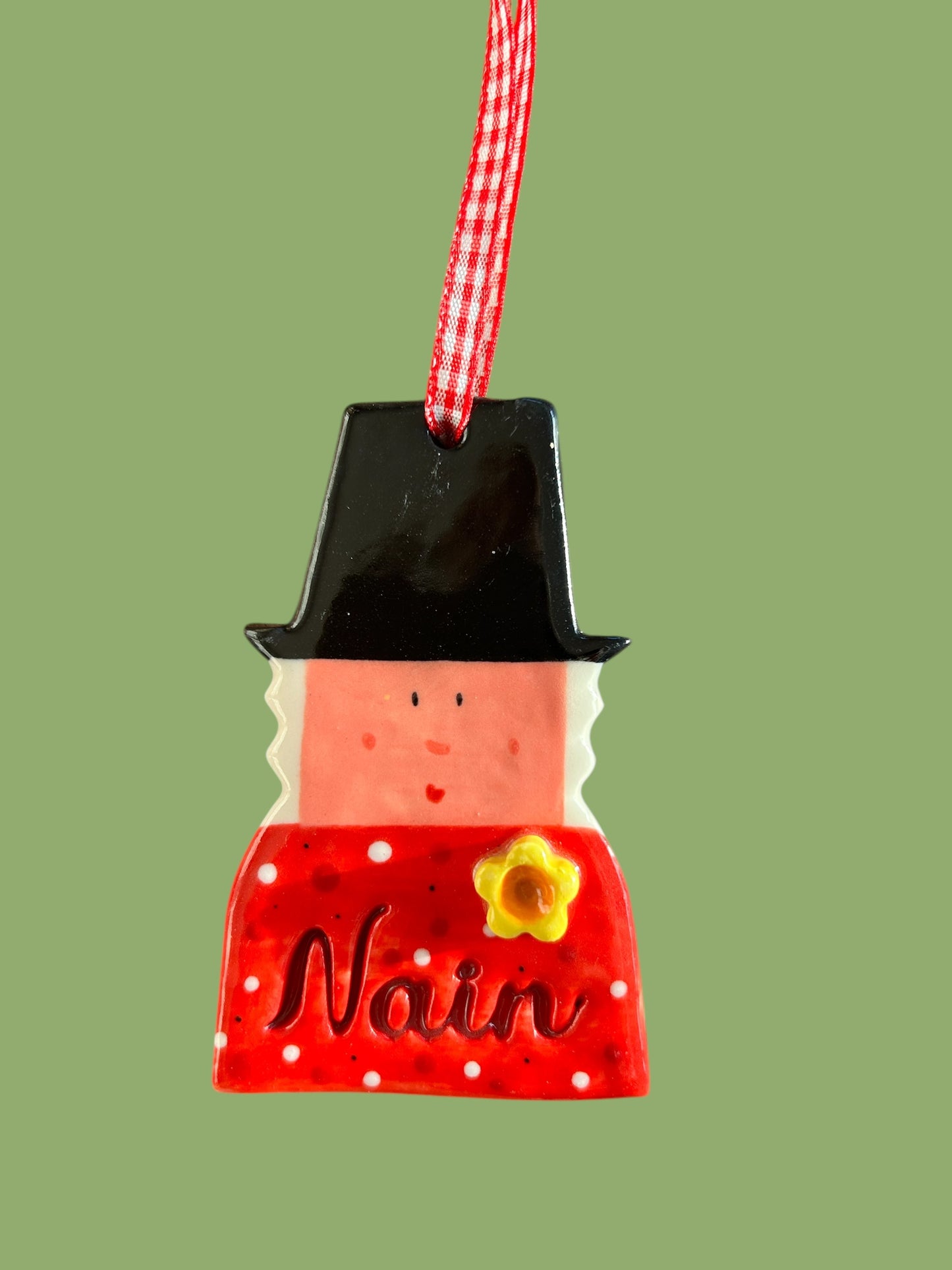 Welsh Lady Ceramic Decoration for Mam,Nain or Anti. Mother’s Day Decoration Gift. Handmade Welsh Lady gift for Mum,Grandma or Aunty.