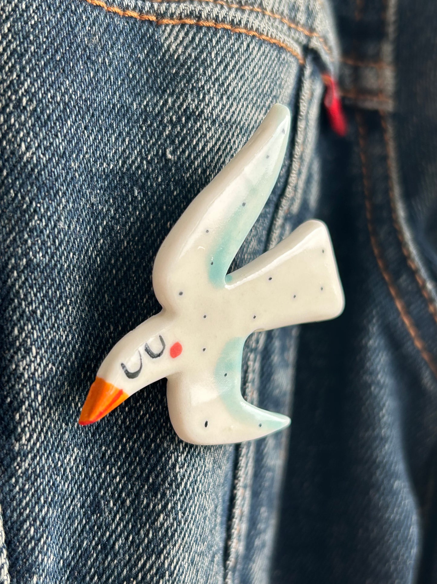 Seagull Ceramic Brooch/pin/button/badge.Ceramic/Porcelain.Animal jewellery.Handmade in Wales ,Uk