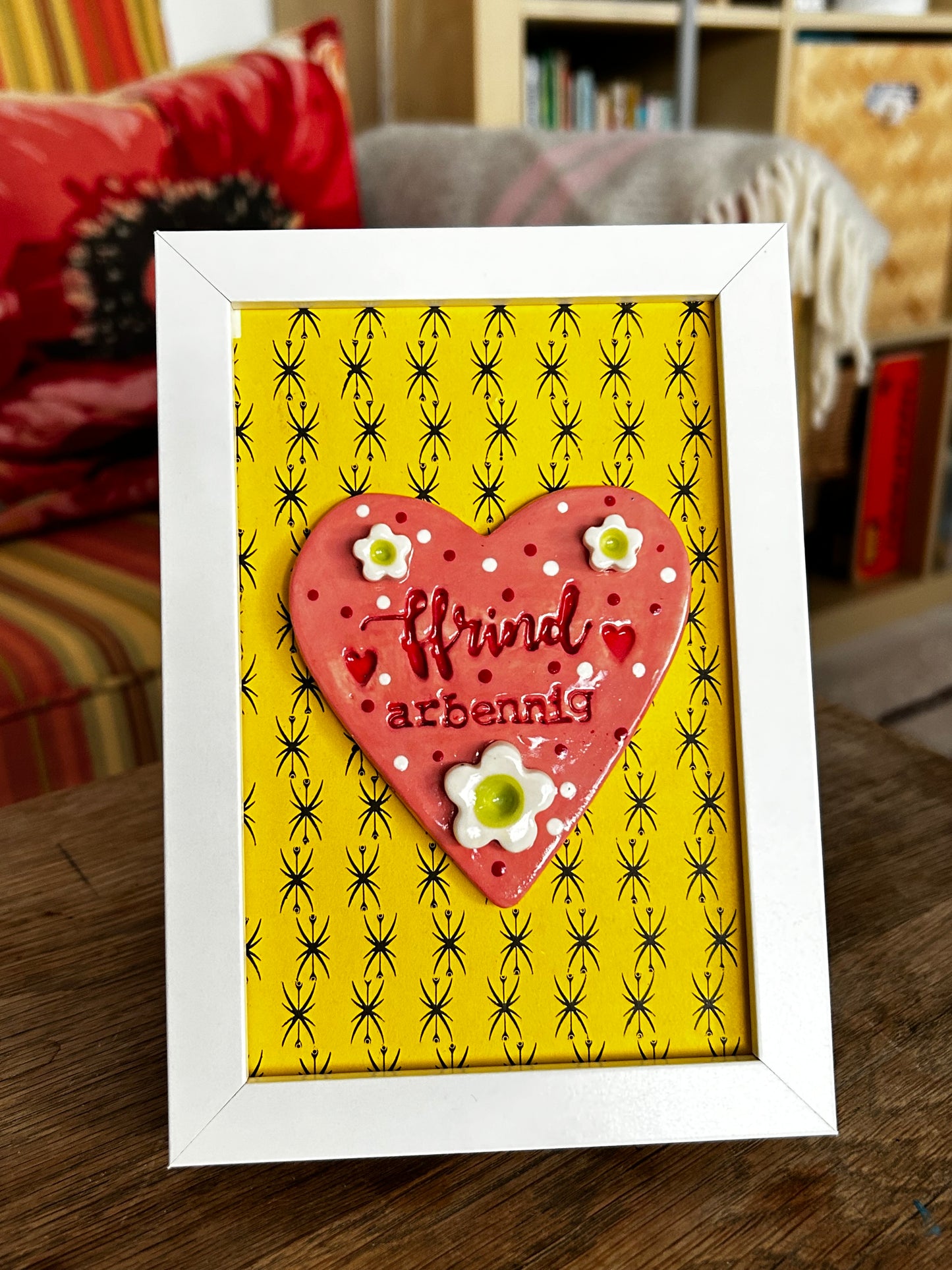 Ffrind Arbennig Ceramic Welsh Wall Art. Best Friend Framed Ceramic Love Heart Picture. Welsh Gift.Mother’s Day Gift.Welsh Best Friend Gift.