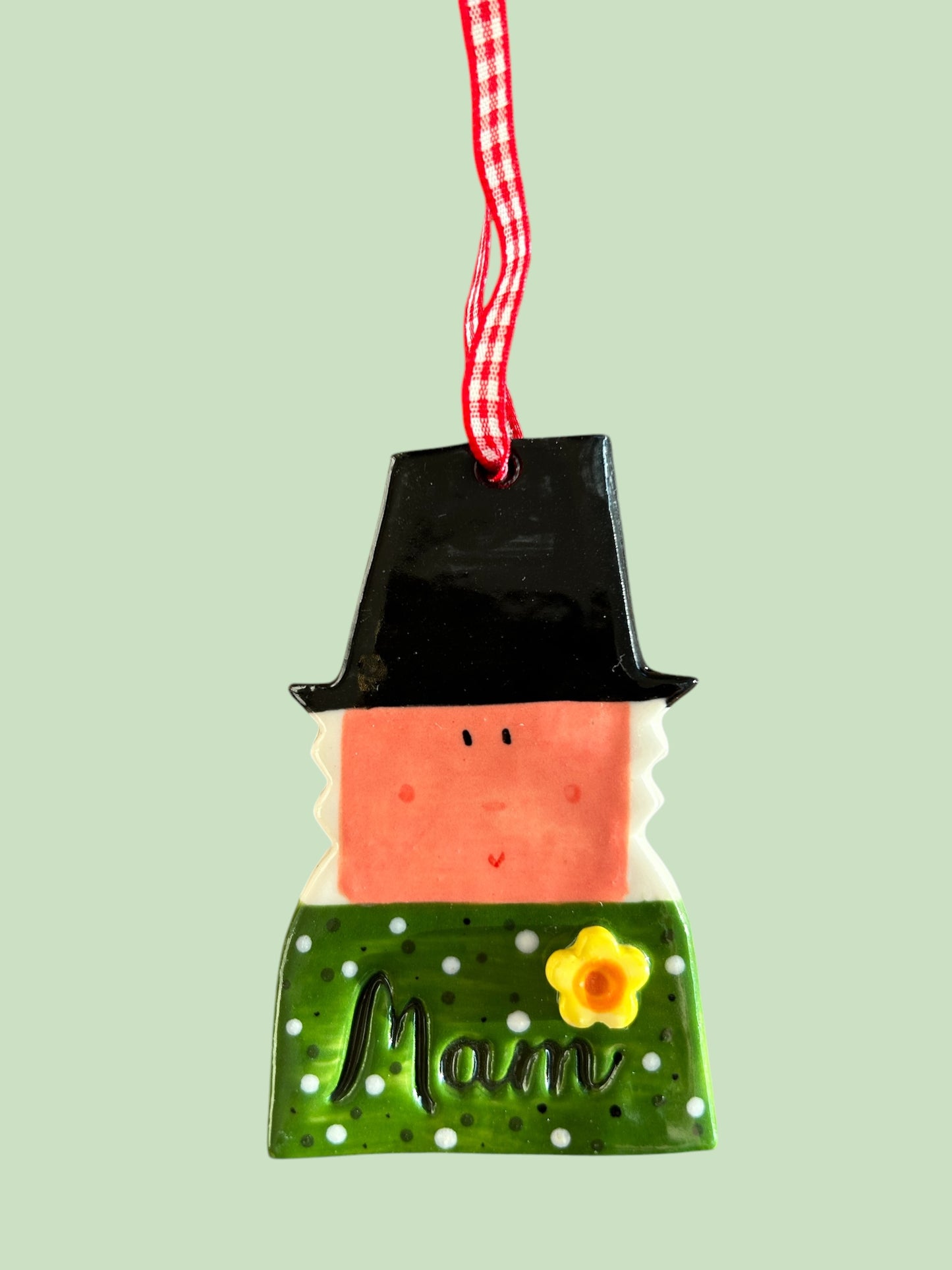 Welsh Lady Ceramic Decoration for Mam,Nain or Anti. Mother’s Day Decoration Gift. Handmade Welsh Lady gift for Mum,Grandma or Aunty.